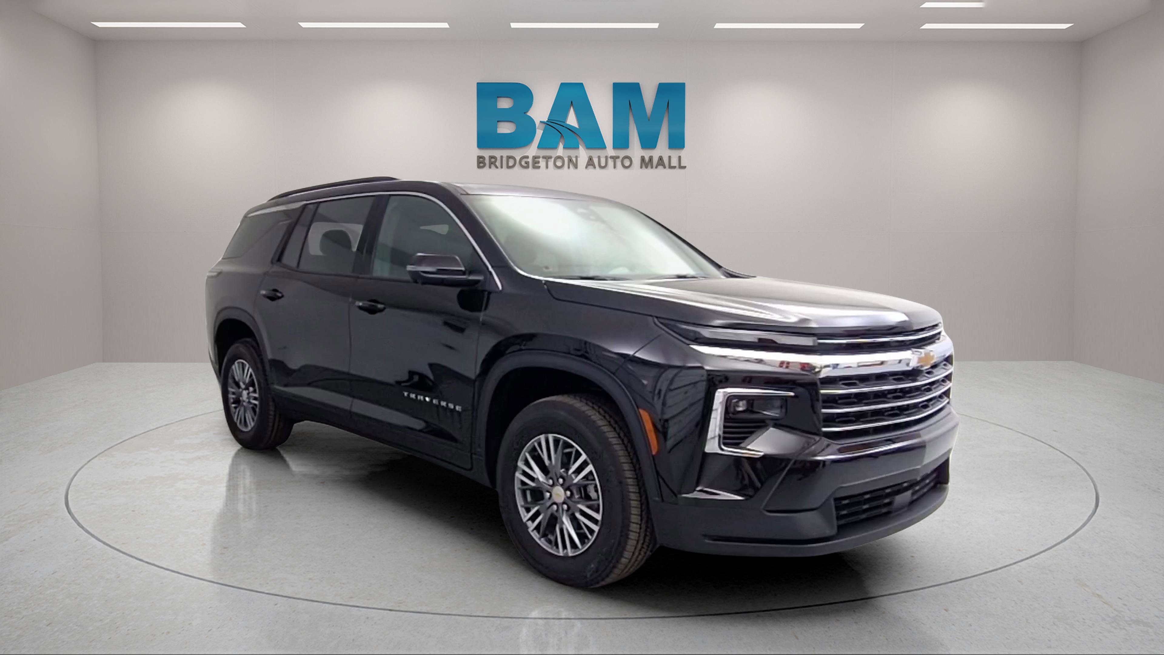 New 2026 Chevrolet Traverse LT w/ Driver Confidence Package FWD image 1
