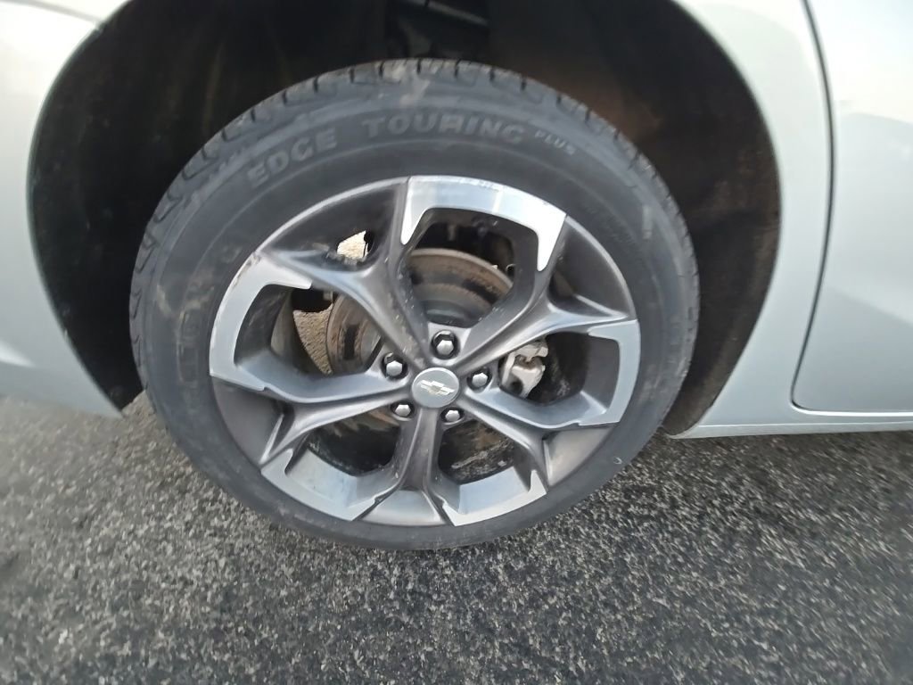 Used 2022 Chevrolet Malibu LT image 9