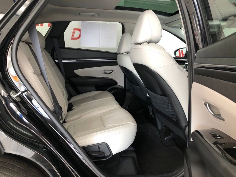 Used 2023 Hyundai Tucson Limited image 11