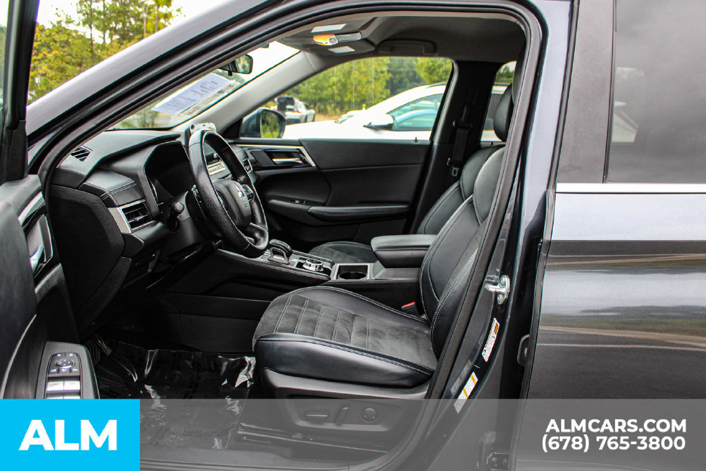 Used 2024 Mitsubishi Outlander SE FWD image 15