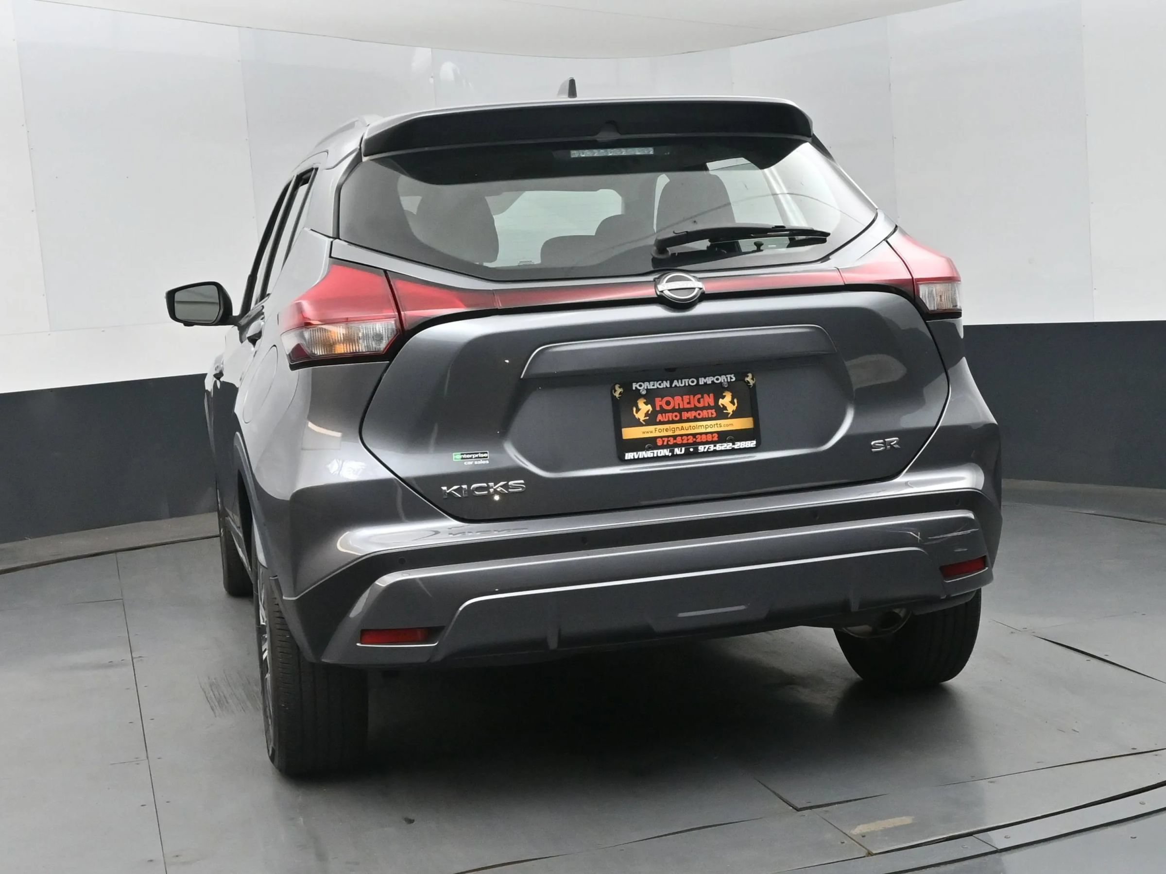 Used 2024 Nissan Kicks SR FWD image 6
