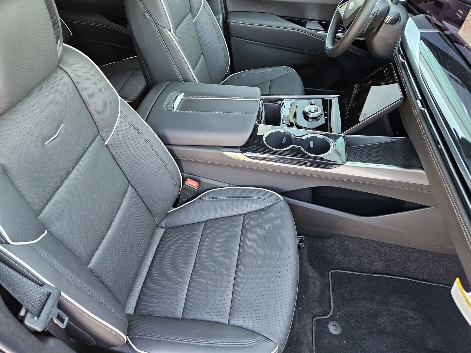 New 2026 Cadillac Escalade Sport w/ LPO, ONYX Package image 15