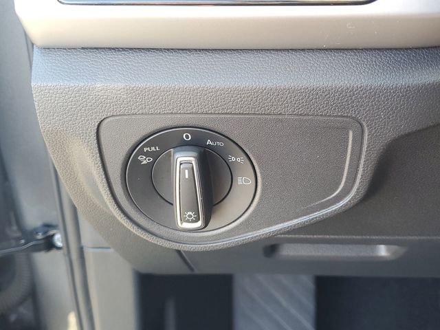 Certified 2023 Volkswagen Atlas SE image 30