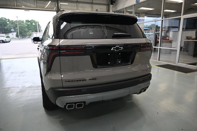New 2026 Chevrolet Traverse Z71 w/ Enhanced Driving Package AWD/4WD image 6