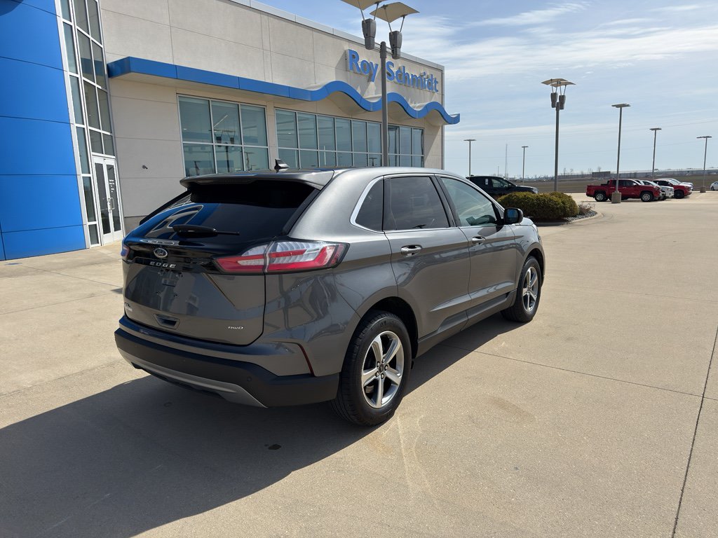 Used 2024 Ford Edge SEL w/ Convenience Package AWD/4WD image 5
