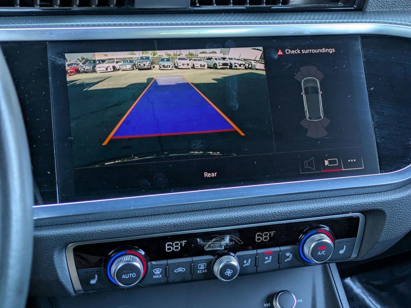 Used 2023 Audi Q3 2.0T Premium w/ Black Optic Sport Package image 13