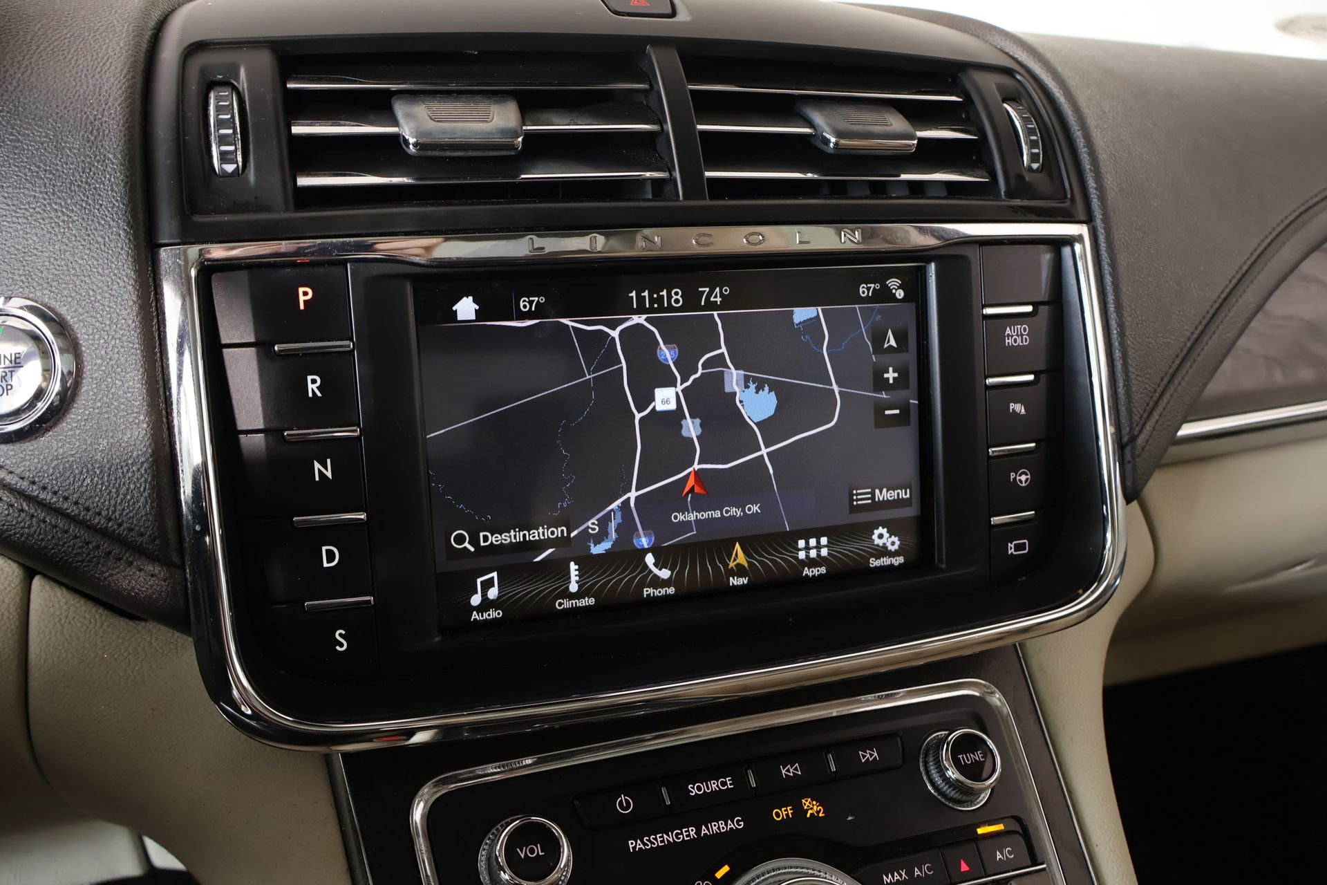 Used 2019 Lincoln Continental Reserve FWD image 7