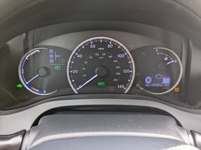 Used 2013 Lexus CT 200h w/ Premium Pkg w/Backup Camera FWD image 21