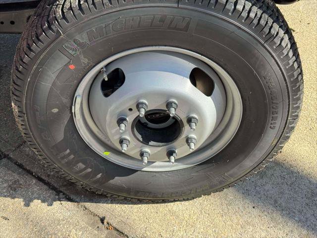New 2026 Ford F350 XL w/ XL Chrome Package AWD/4WD image 6