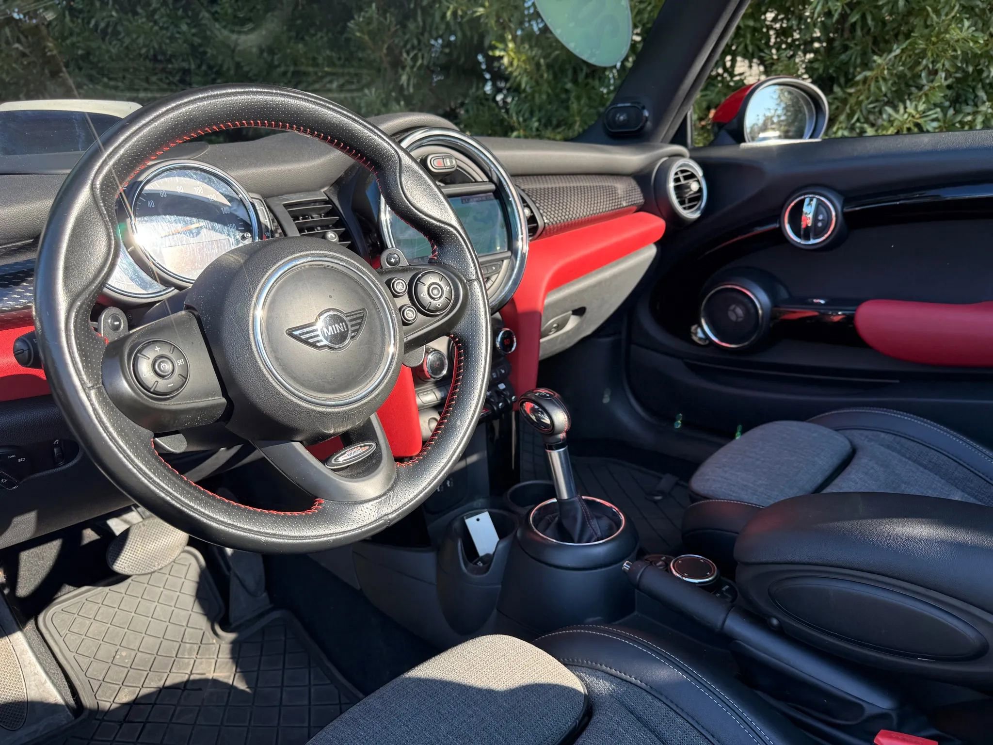 Used 2019 MINI Cooper S image 43