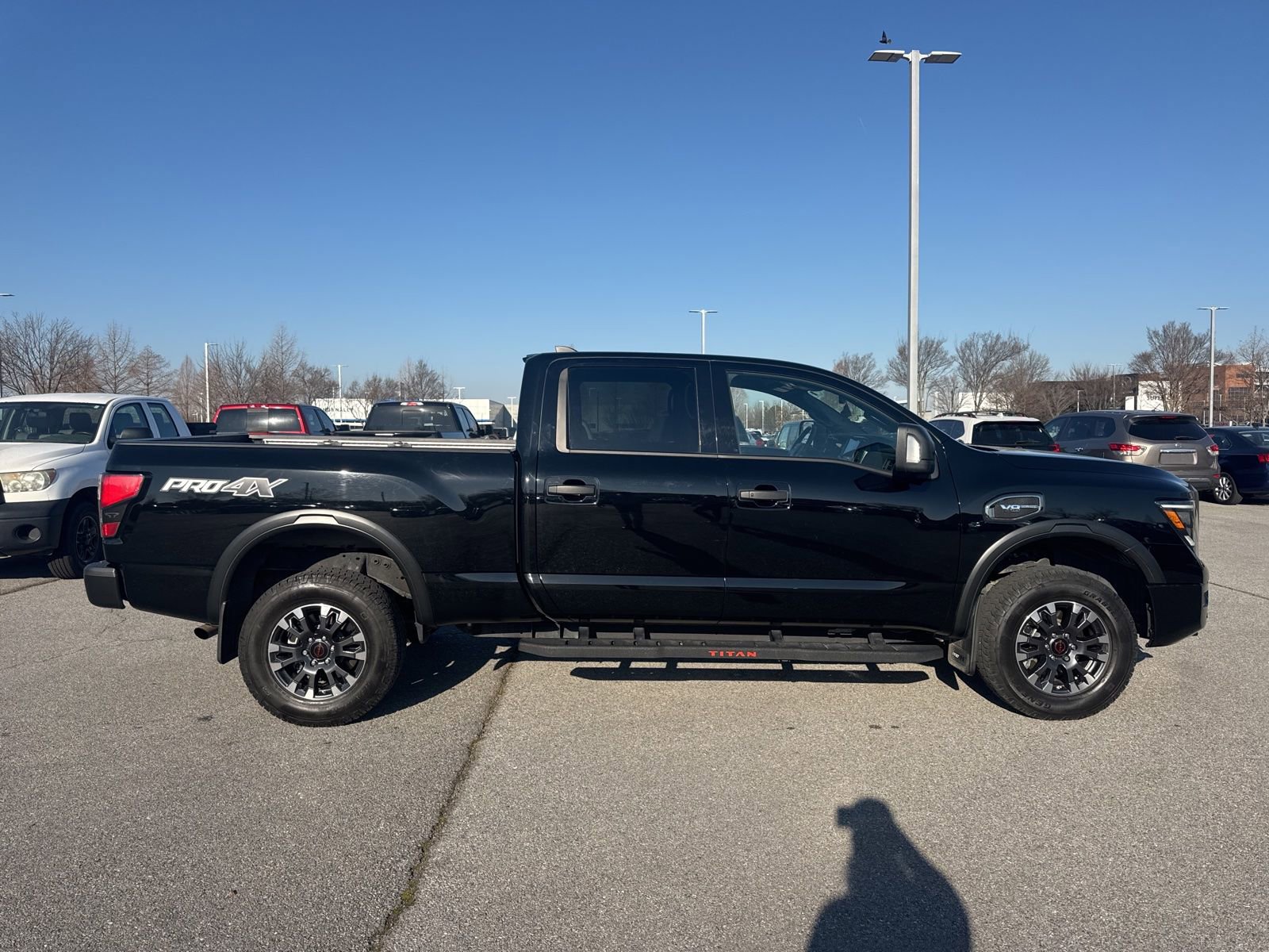 Used 2023 Nissan Titan PRO-4X image 4