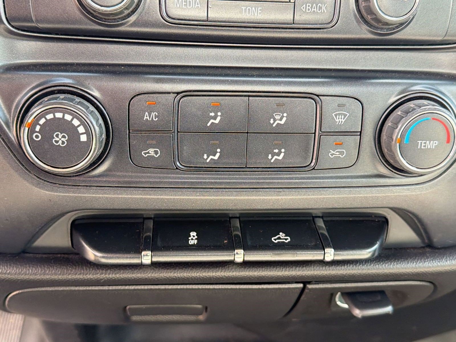 Used 2015 GMC Sierra 1500 2WD Regular Cab image 14