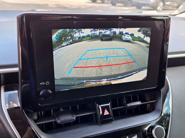 Used 2025 Toyota Corolla LE FWD image 21