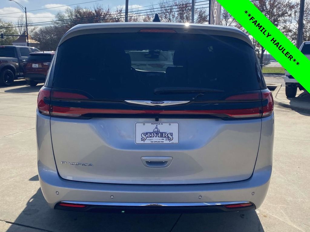 New 2026 Chrysler Pacifica Select image 36