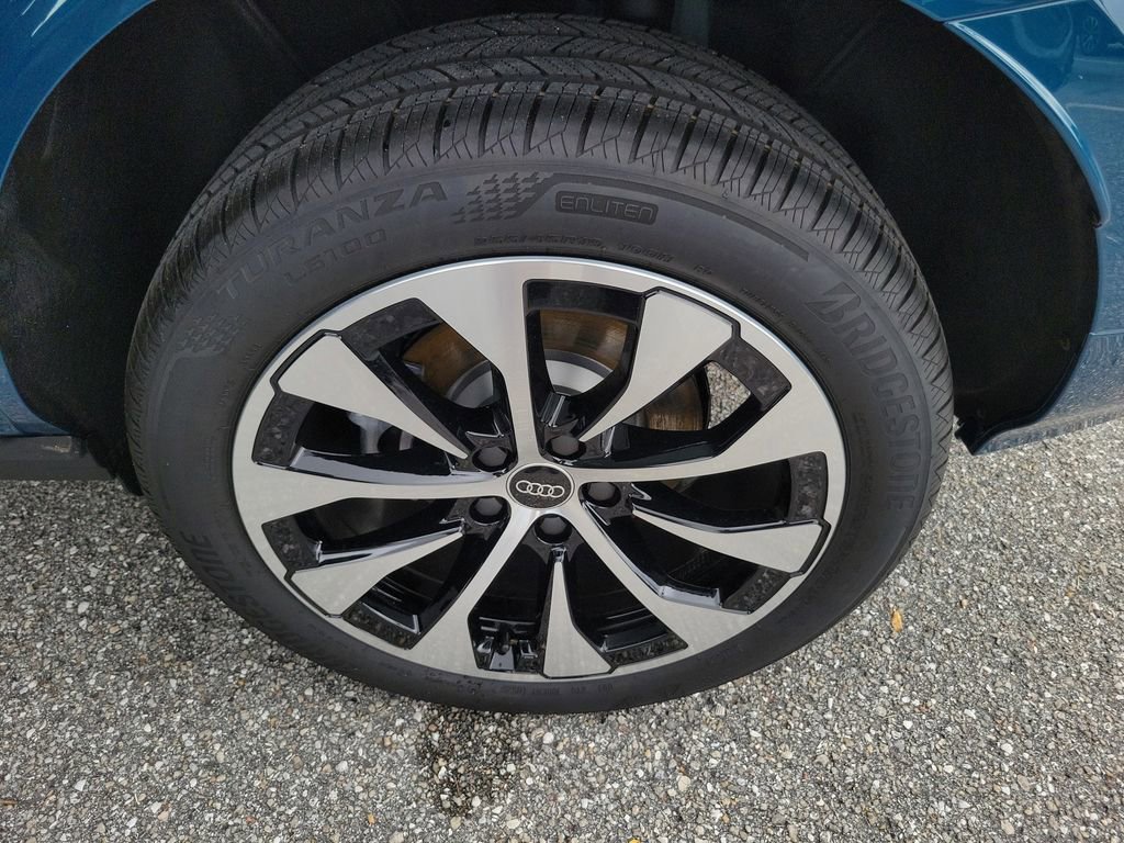 New 2026 Audi Q3 quattro 2.0T AWD/4WD image 29