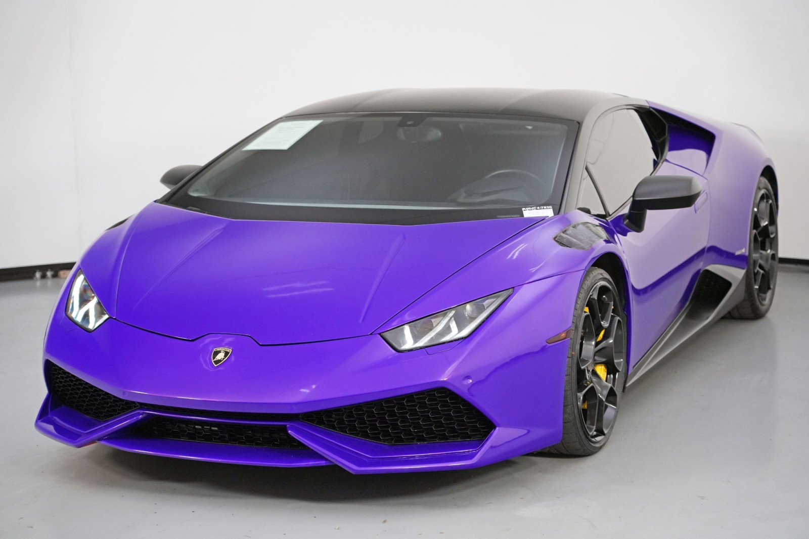 Used 2015 Lamborghini Huracan LP 610-4 image 36