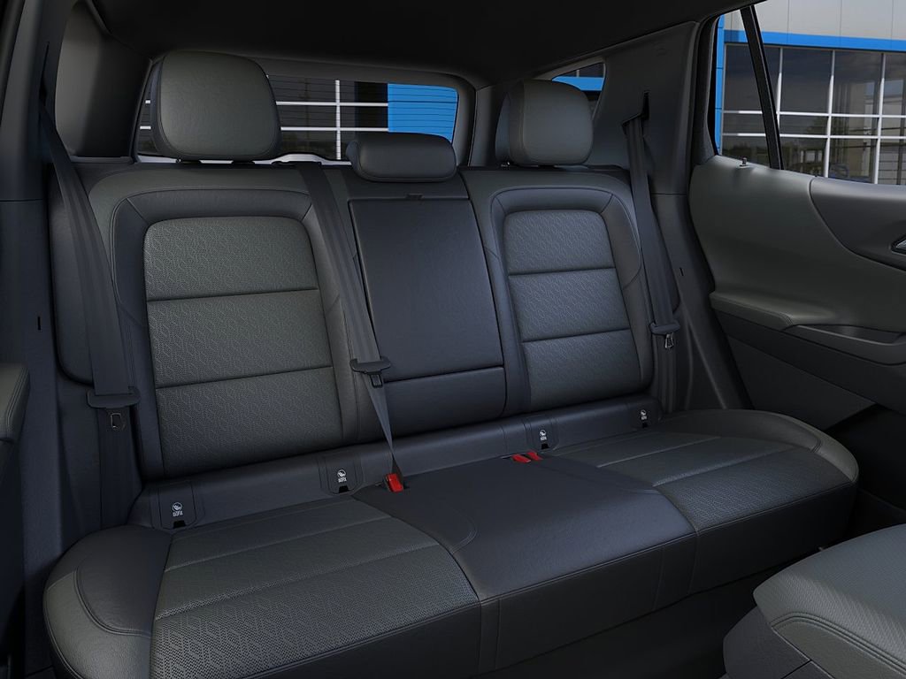 New 2026 Chevrolet Equinox LT w/ Convenience Package II FWD image 17