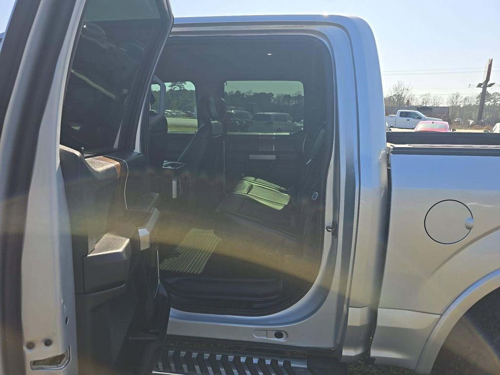 Used 2019 Ford F150 Lariat w/ Equipment Group 502A Luxury image 6