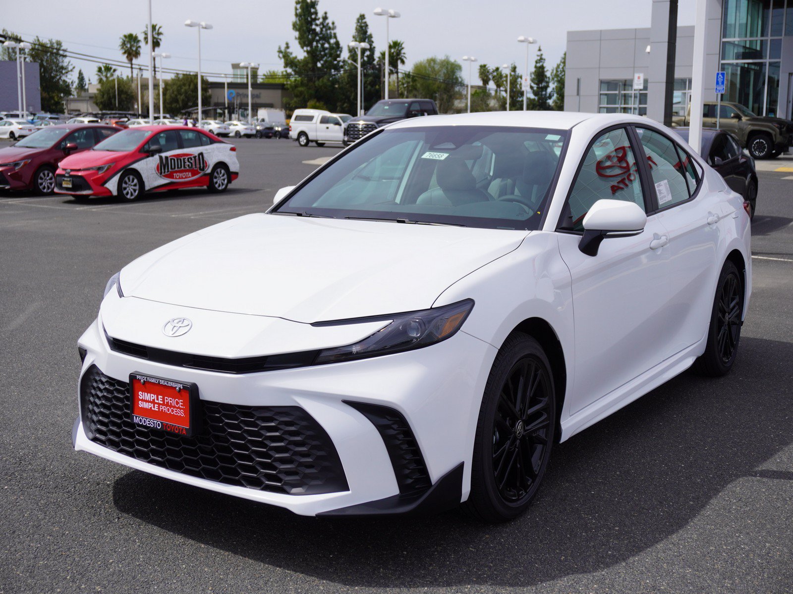 New 2026 Toyota Camry SE FWD image 7
