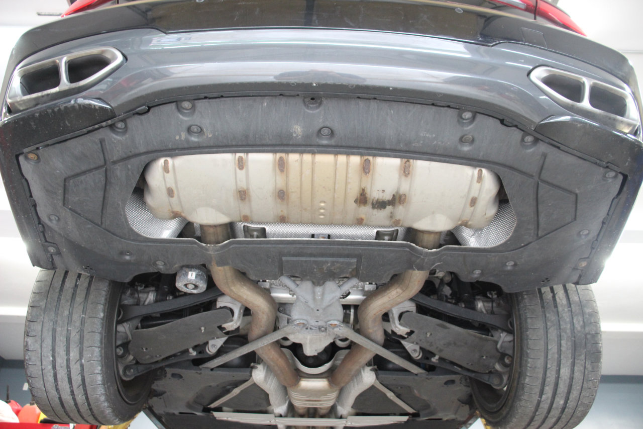 Used 2018 BMW M760i xDrive image 97