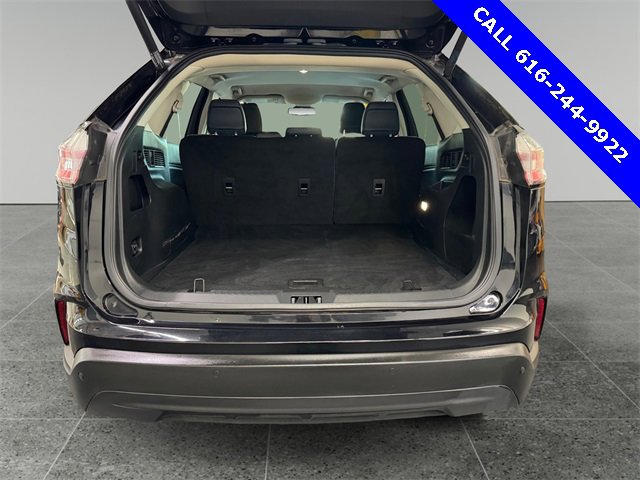 Used 2022 Ford Edge SEL w/ Sport Appearance Package image 12