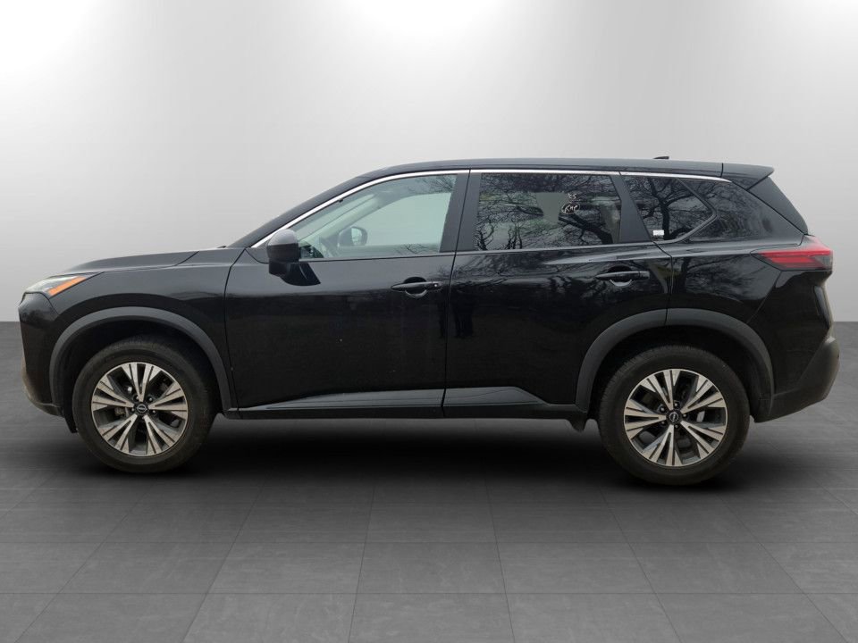Used 2023 Nissan Rogue SV image 9