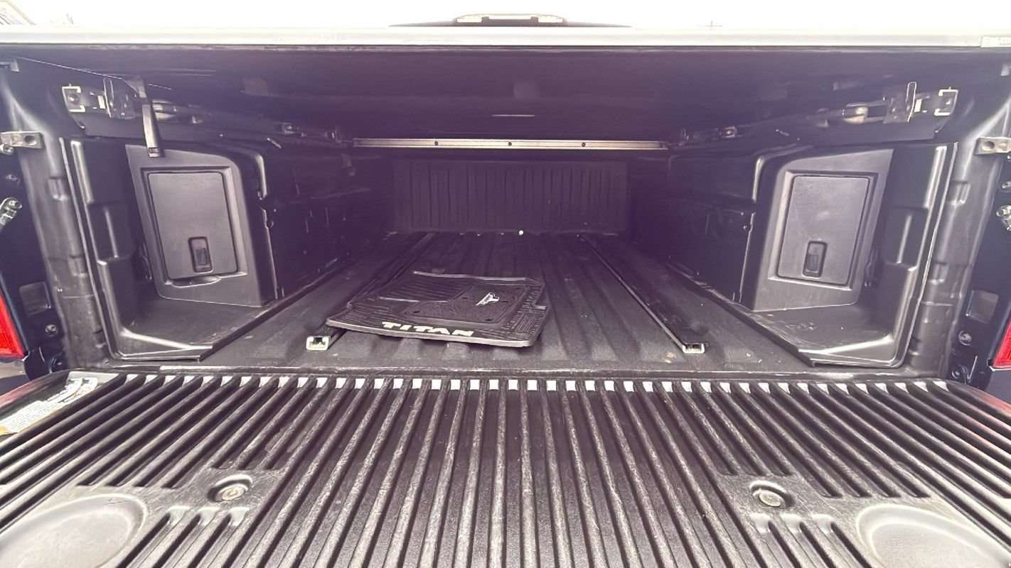 Used 2018 Nissan Titan Platinum Reserve AWD/4WD image 13