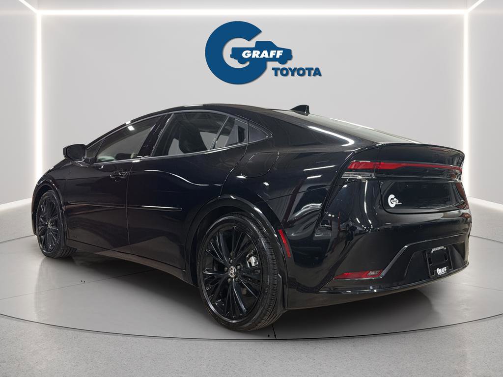 Used 2025 Toyota Prius AWD image 10