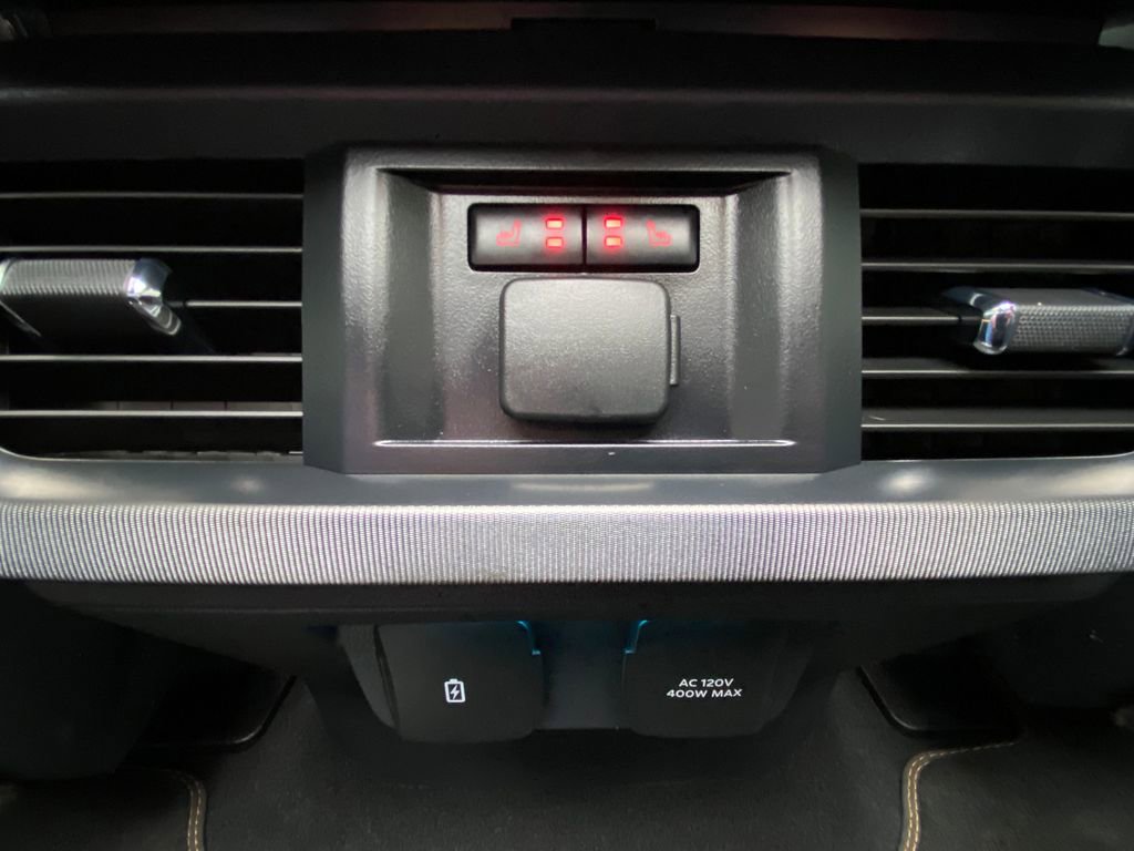 Used 2023 Ford F150 Platinum image 23