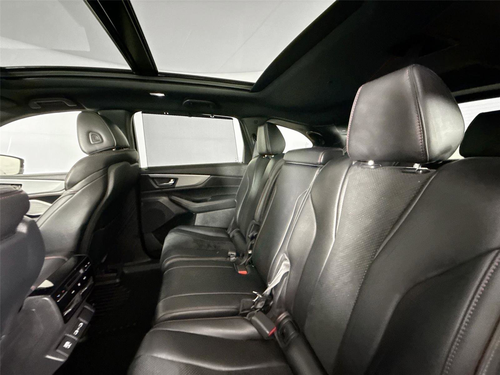 Used 2023 Acura MDX A-Spec image 33