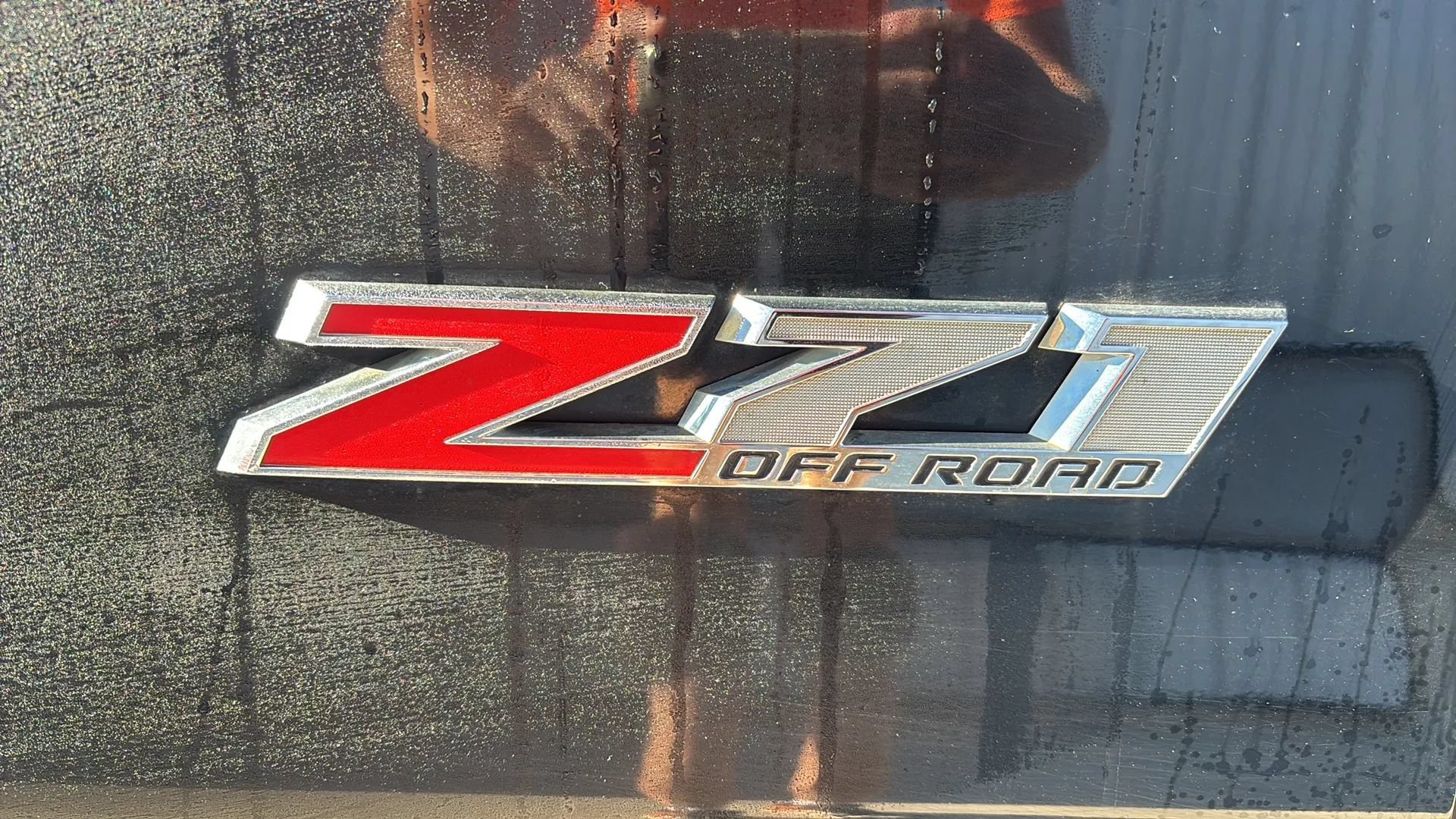 Used 2019 Chevrolet Silverado 2500 LTZ w/ Midnight Edition AWD/4WD image 10