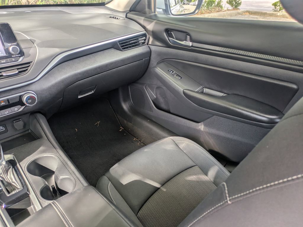 Used 2022 Nissan Altima 2.5 S FWD image 15