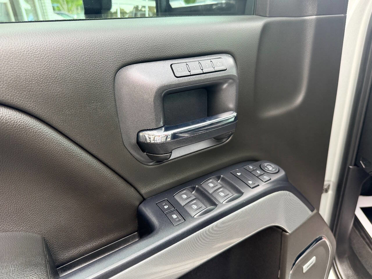 Used 2019 Chevrolet Silverado 3500 LTZ w/ Duramax Plus Package AWD/4WD image 20