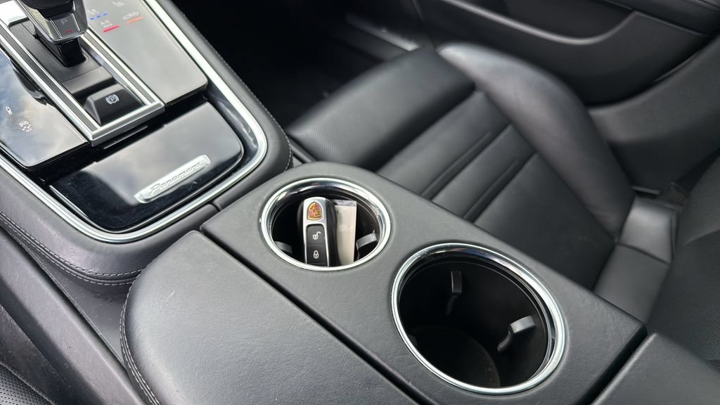 Used 2018 Porsche Panamera 4S AWD/4WD image 40