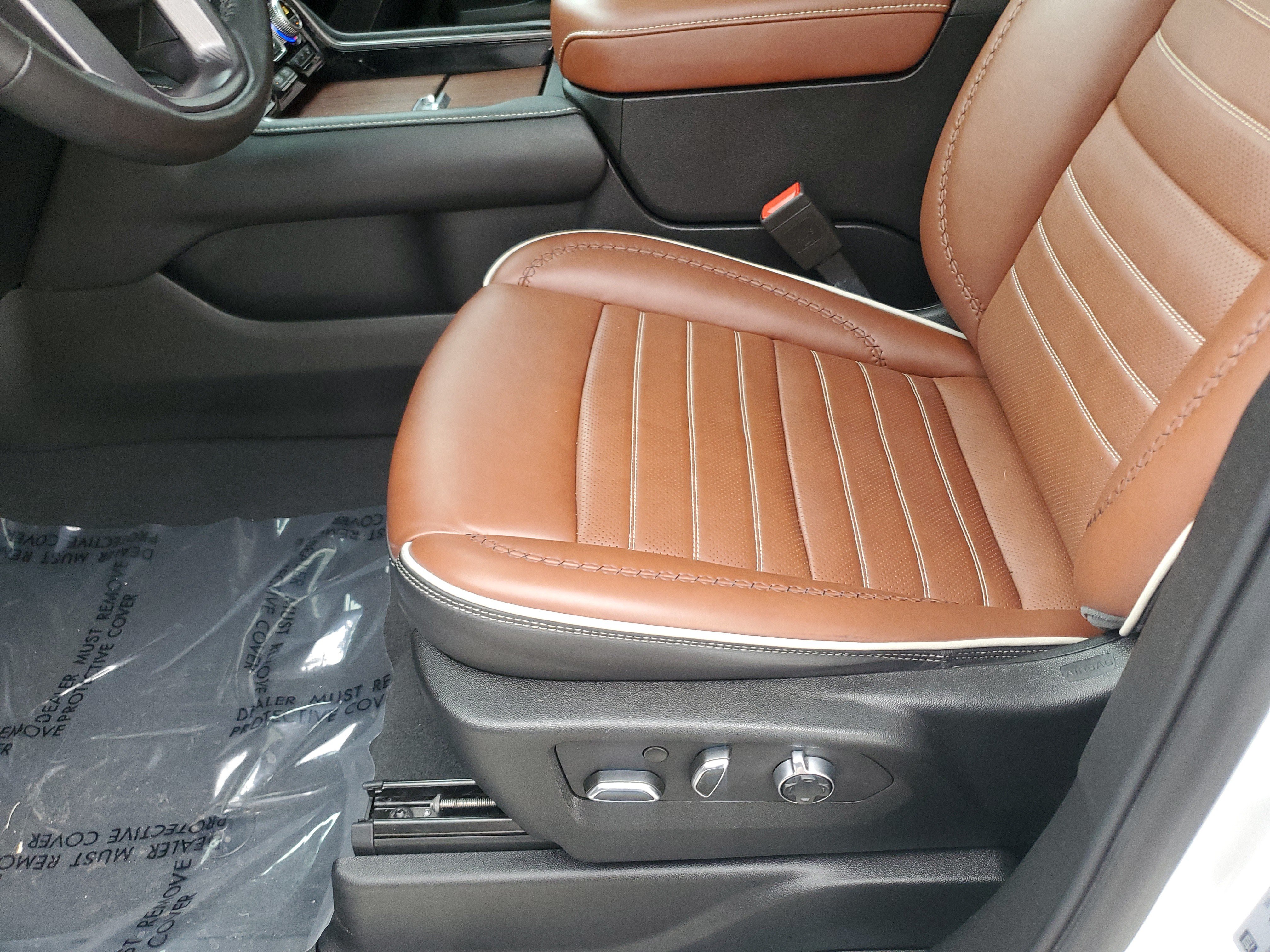 Used 2024 GMC Yukon Denali Ultimate AWD/4WD image 20