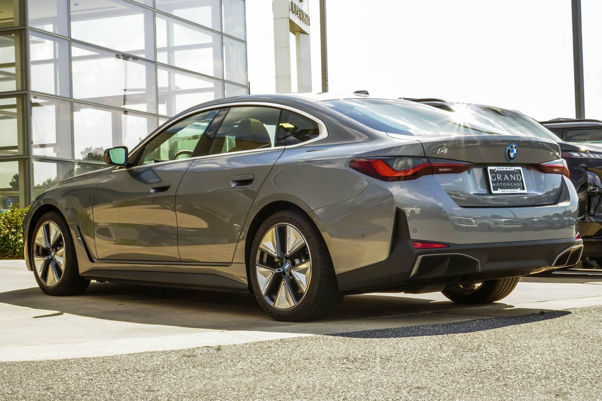Used 2024 BMW i4 eDrive40 w/ Premium Package RWD image 10
