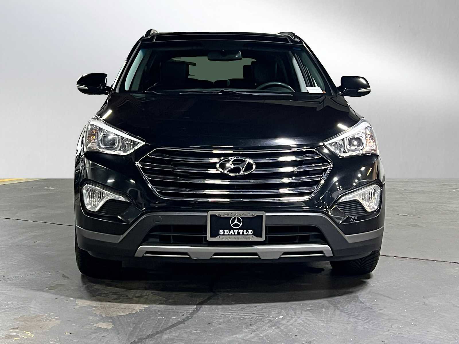 Used 2014 Hyundai Santa Fe Limited w/ Ultimate Package 07 image 8