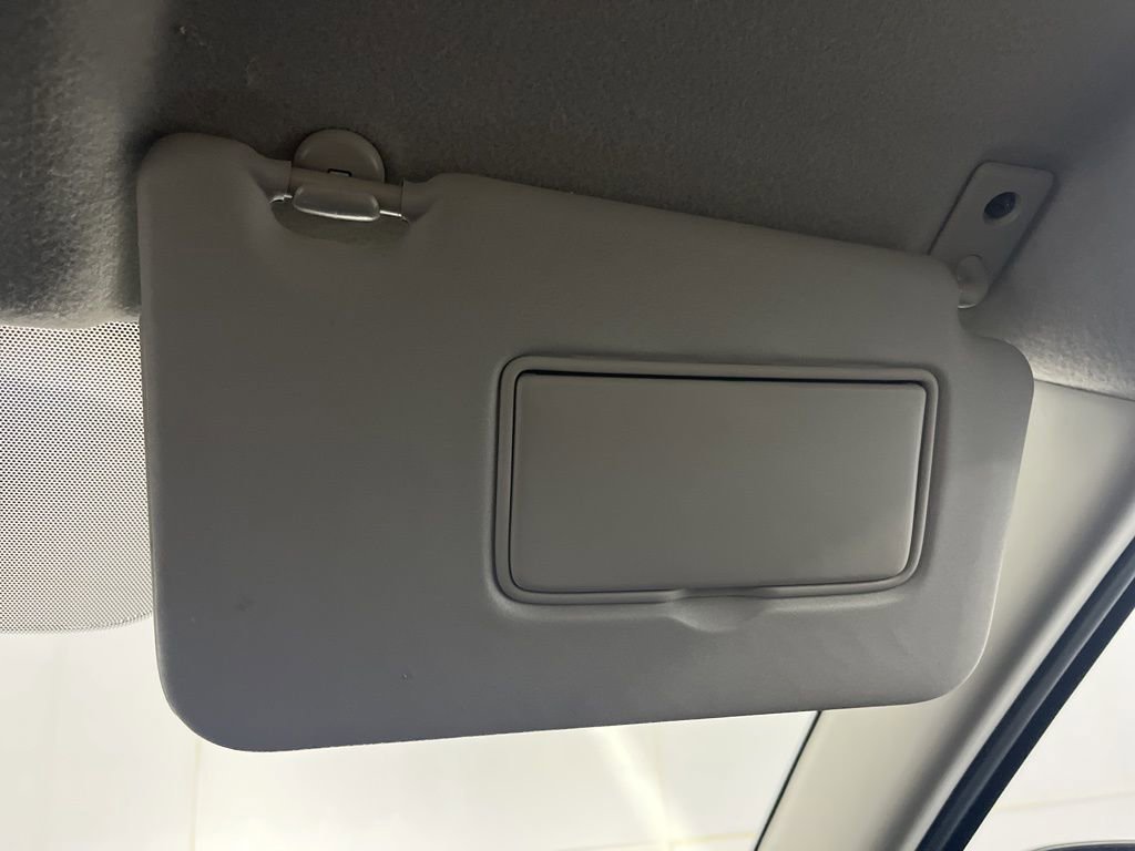 Used 2021 Nissan Kicks S image 70