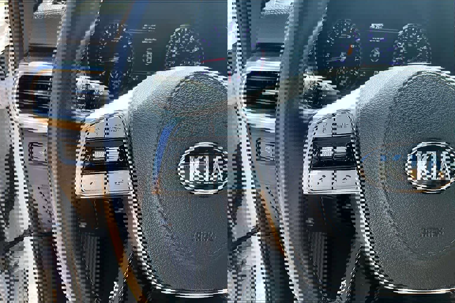 Used 2020 Kia Telluride SX w/ Towing Package image 23