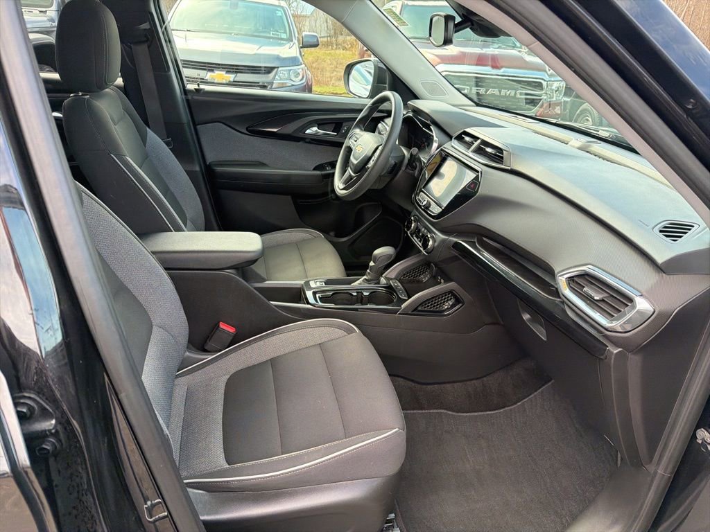 Used 2021 Chevrolet TrailBlazer LT w/ Convenience Package AWD/4WD image 19
