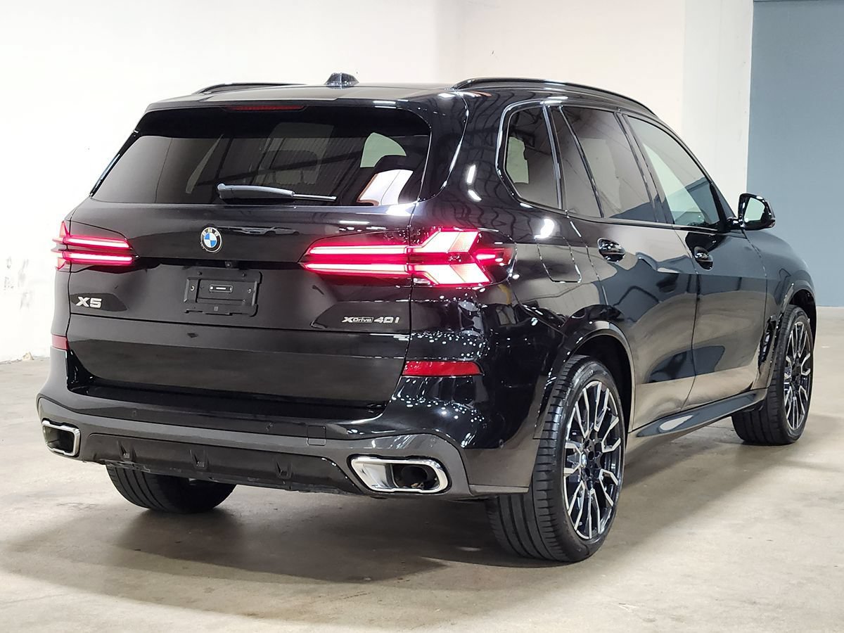 Used 2024 BMW X5 xDrive40i w/ M Sport Package AWD/4WD image 8
