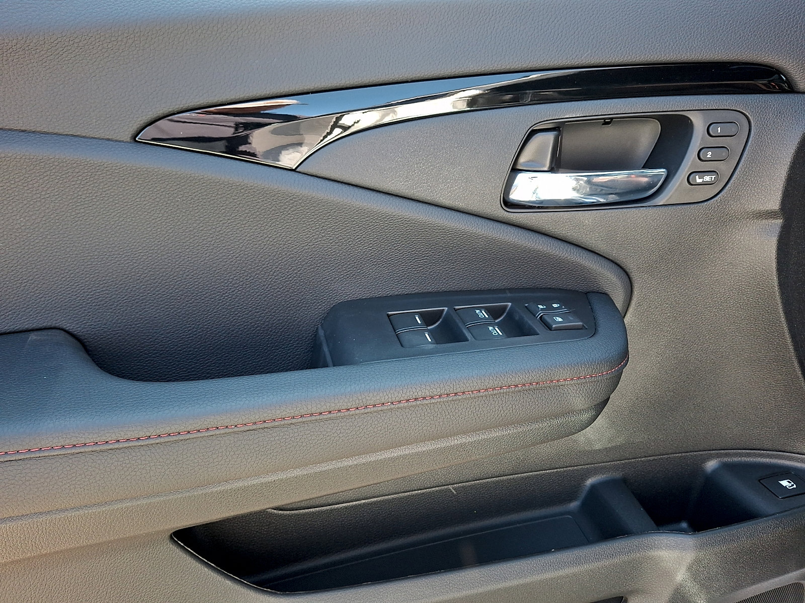 New 2026 Honda Ridgeline Black Edition image 7