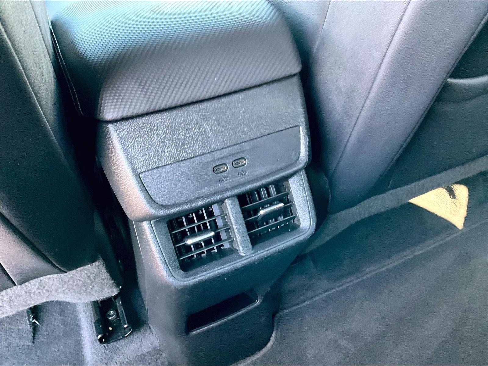 Used 2025 Chevrolet Equinox LT w/ Convenience Package II FWD image 10