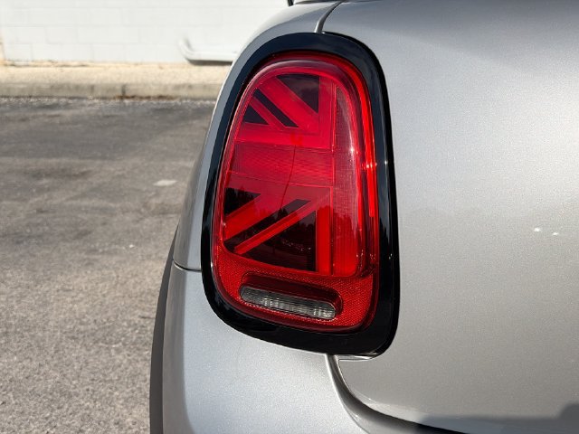 Used 2024 MINI Cooper S FWD image 10