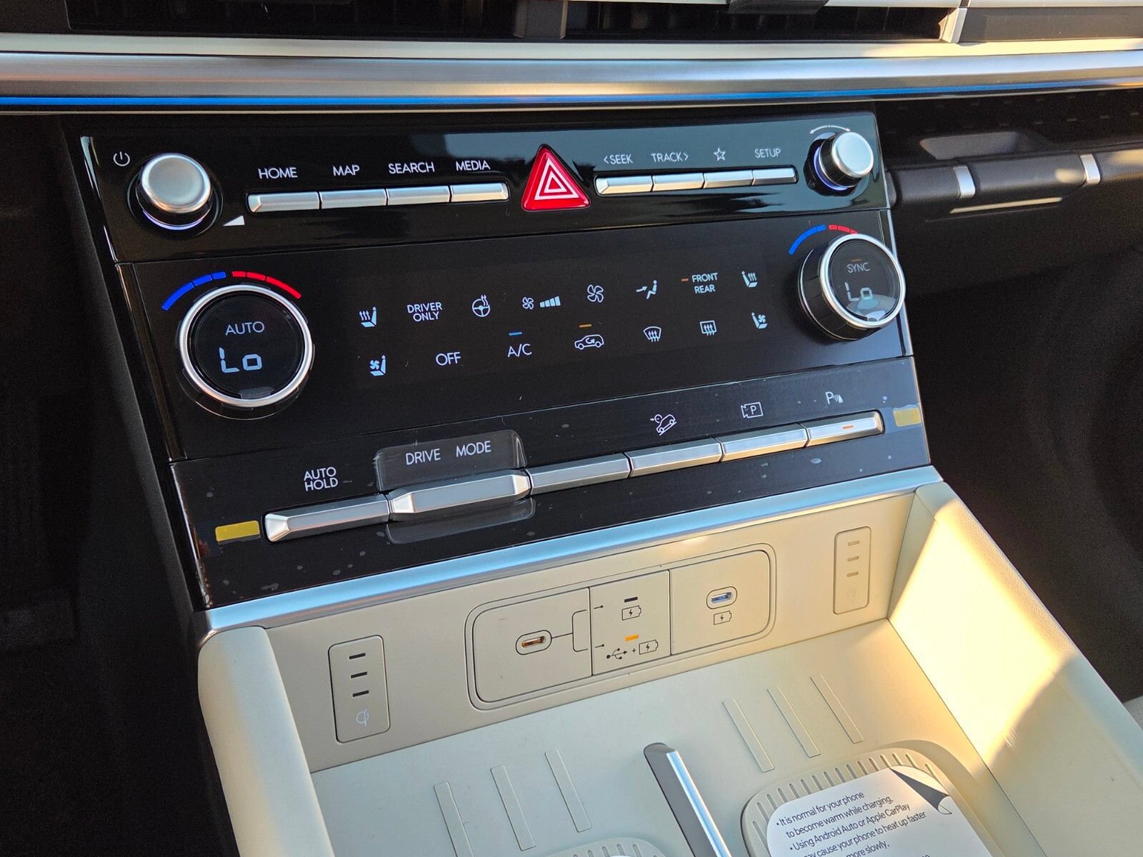 New 2026 Hyundai Santa Fe Calligraphy FWD image 22