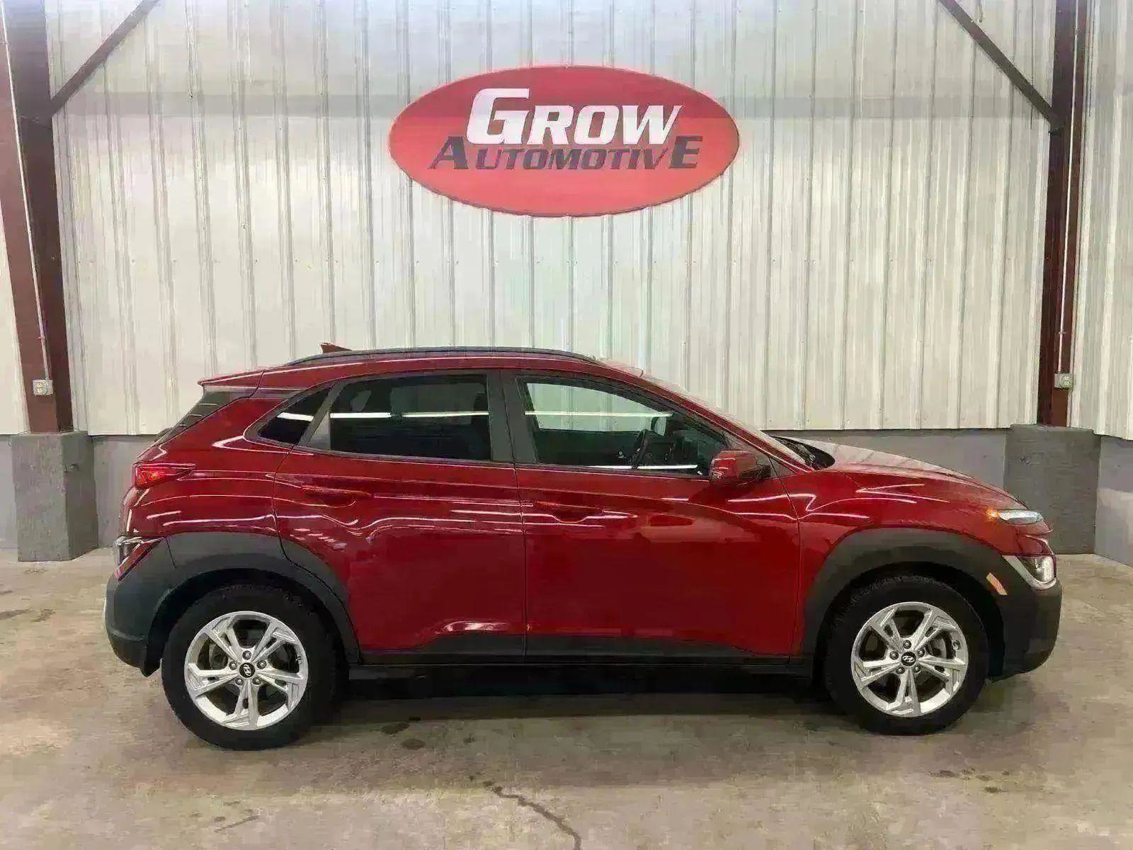 Used 2022 Hyundai Kona SEL w/ Convenience Package image 14