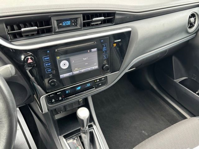 Used 2017 Toyota Corolla L image 30