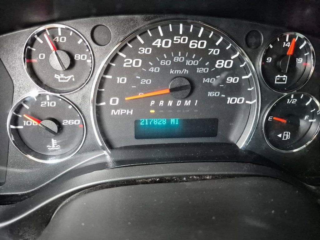 Used 2015 Chevrolet Express 2500 RWD image 22