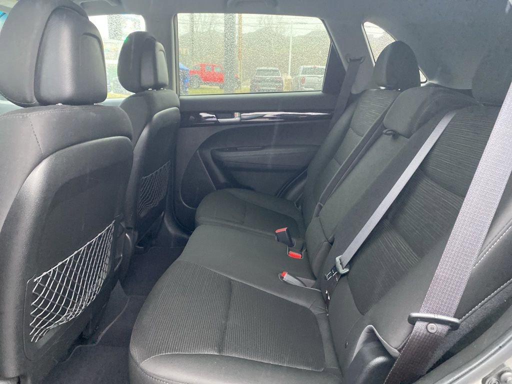 Used 2015 Kia Sorento LX image 18