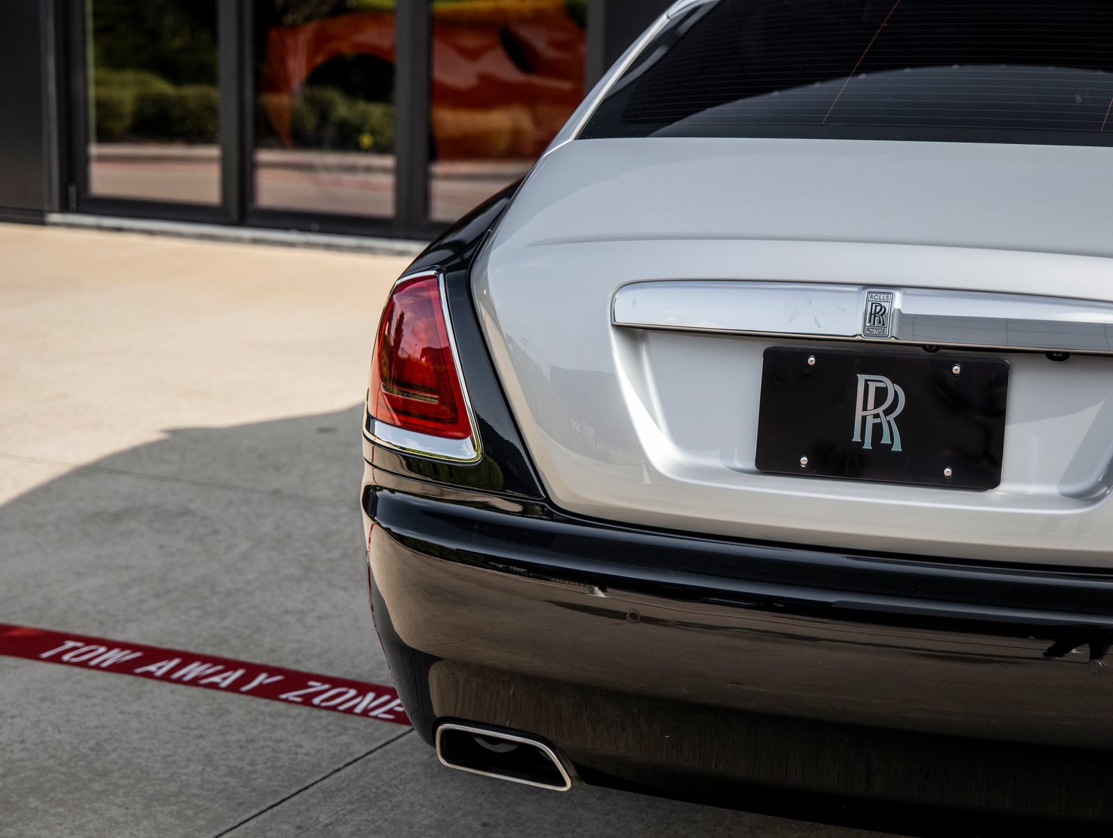 Used 2019 Rolls-Royce Wraith RWD image 13